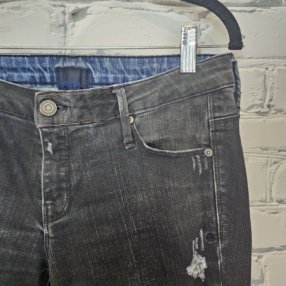 Rta Black Distressed Skinny Jeans - Picture 3 of 8